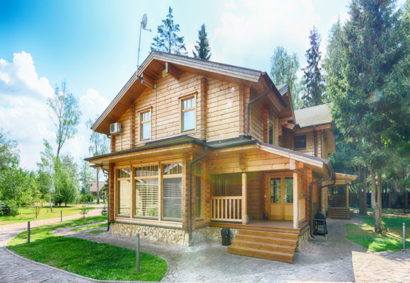 Les avantages de louer un chalet plutôt qu’une maison individuelle