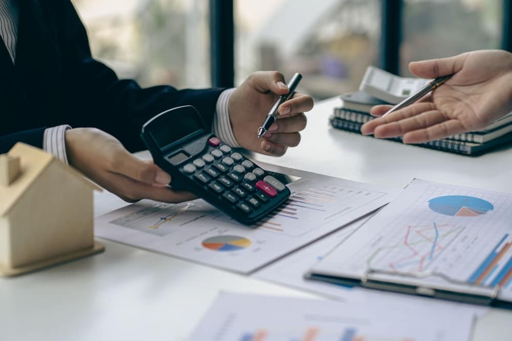 Calculer sans stress : Les secrets pour estimer le montant idéal de votre prêt immobilier!